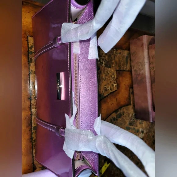 Kate Spade Purple Handbag/crossbody NWT R $329 - Picture 6 of 8